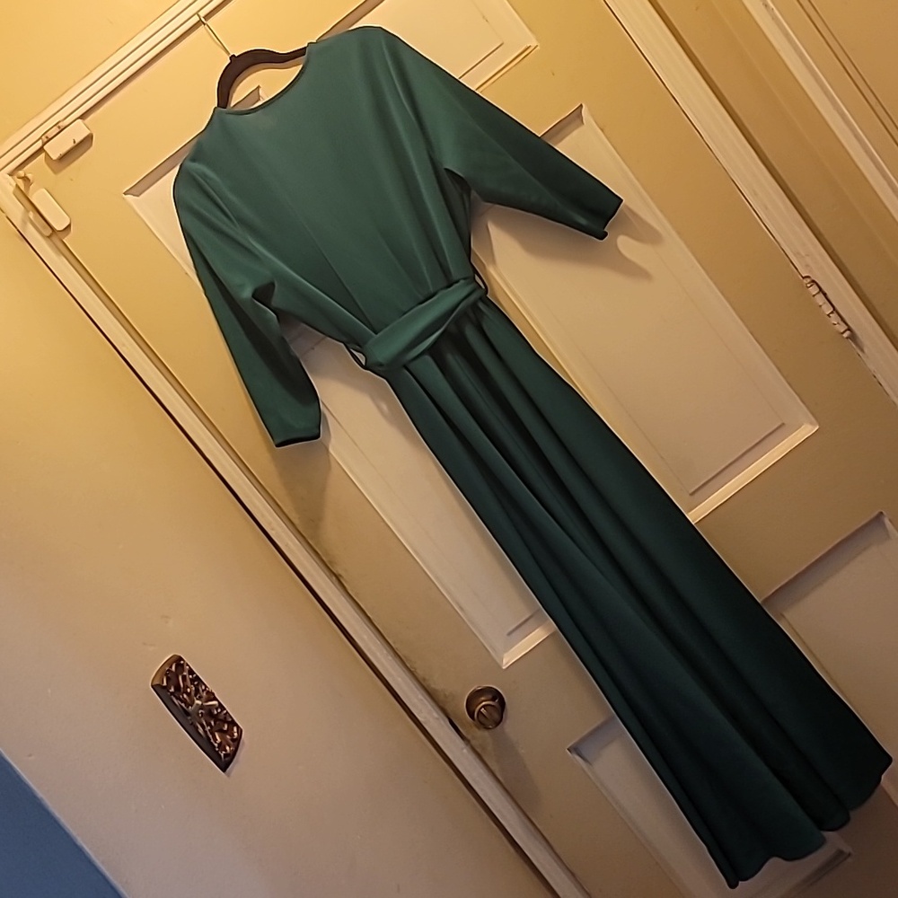 Elegant Teal Wrap Dress - Picture 2 of 6